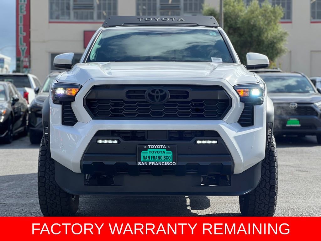 Certified 2025 Toyota Tacoma TRD Off-Road image 8