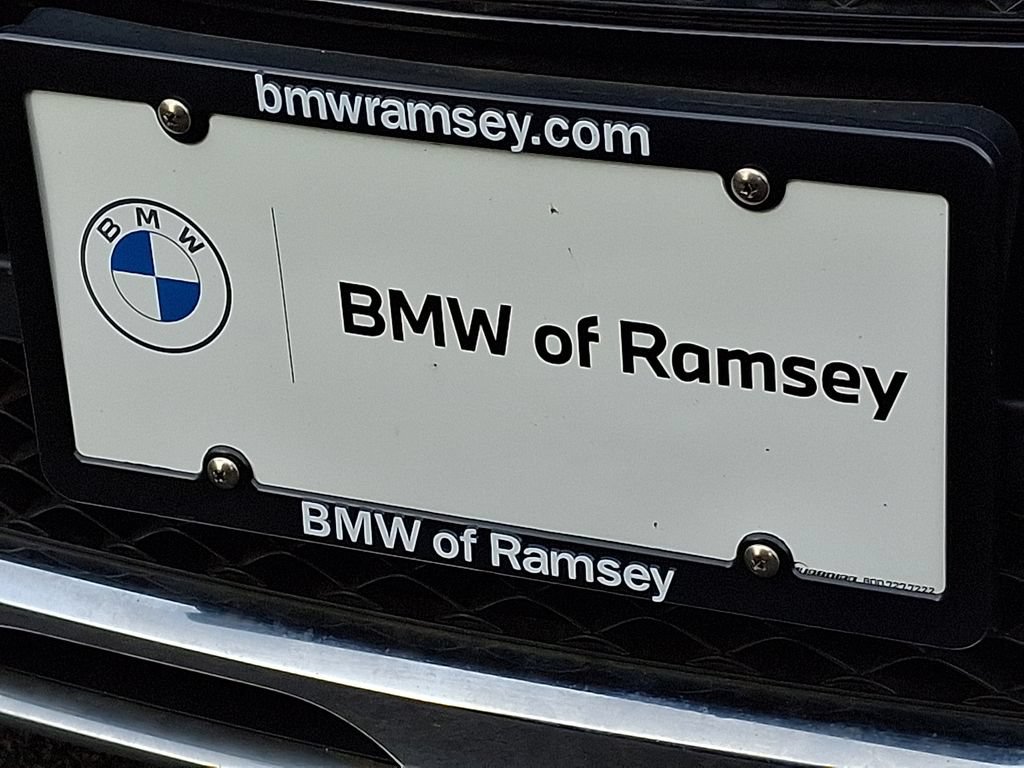 Used 2021 Land Rover Defender 110 X-Dynamic HSE AWD/4WD image 30