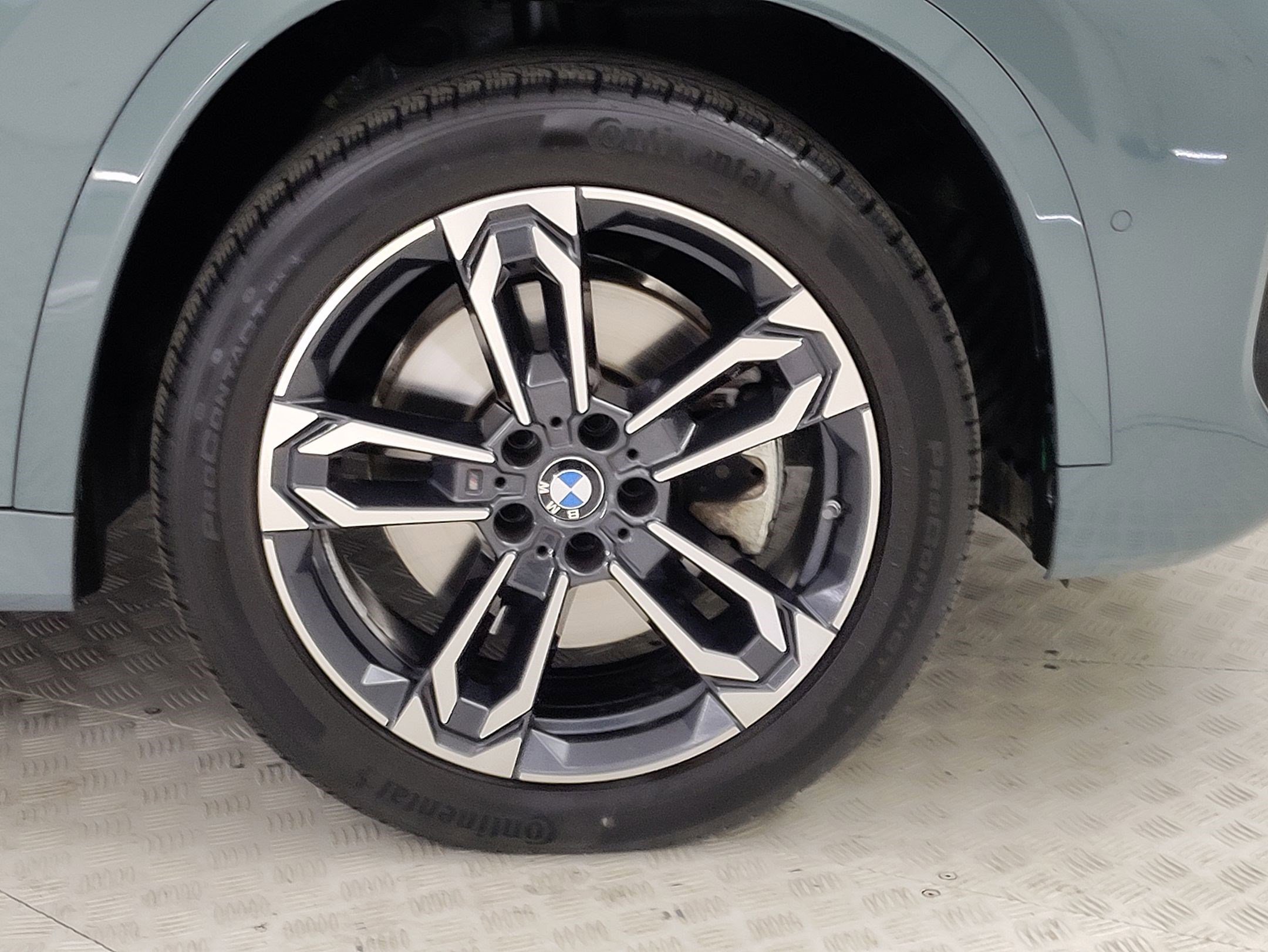 Certified 2023 BMW X1 xDrive28i w/ M Sport Package image 4