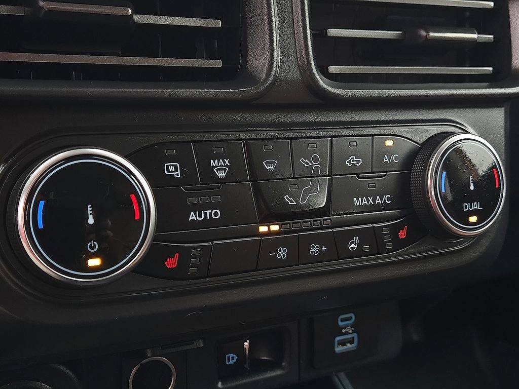 Used 2023 Ford Maverick Lariat w/ Lariat Luxury Package image 14