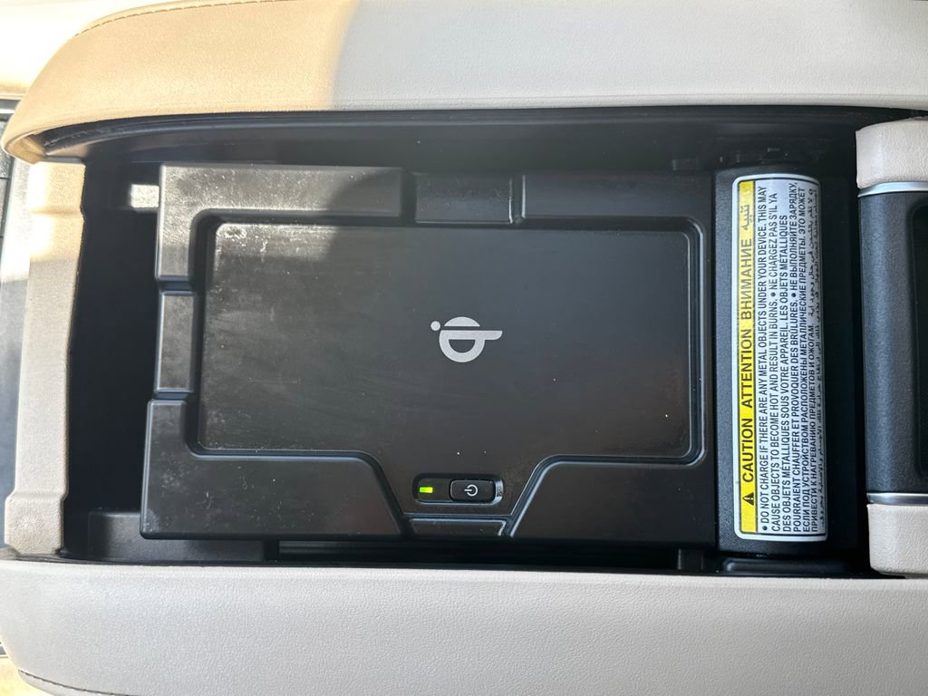 Used 2022 Toyota Highlander XLE AWD/4WD image 30