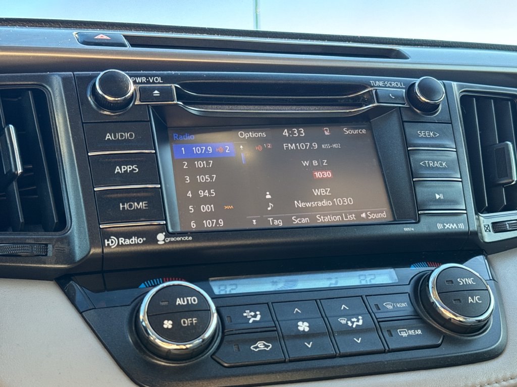 Used 2016 Toyota RAV4 XLE AWD/4WD image 23
