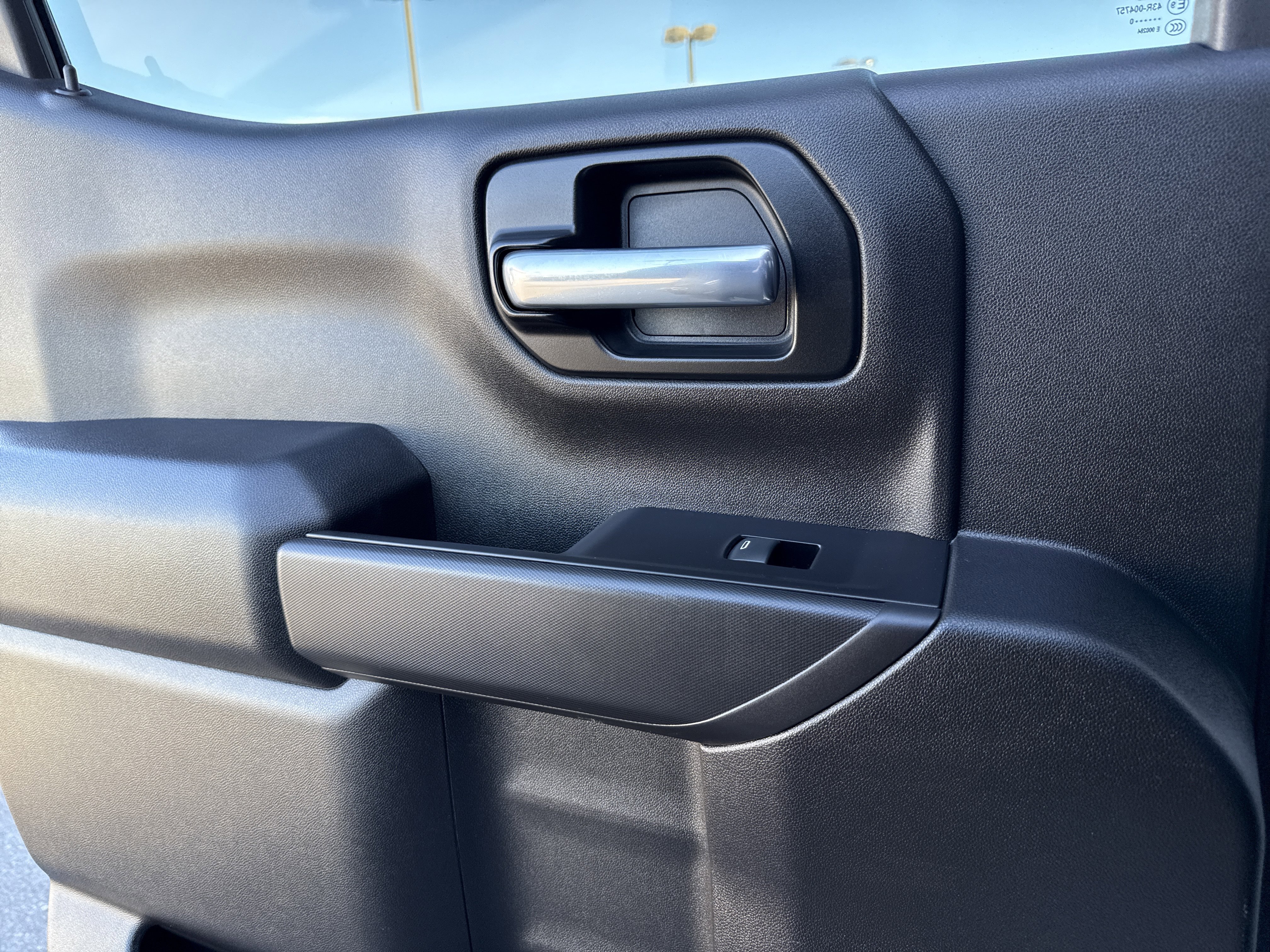 Used 2020 Chevrolet Silverado 1500 Custom w/ Custom Value Package image 26