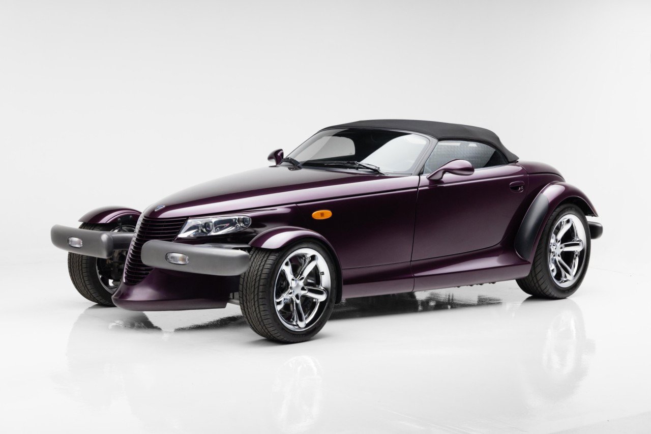 Used 1999 Plymouth Prowler RWD image 29