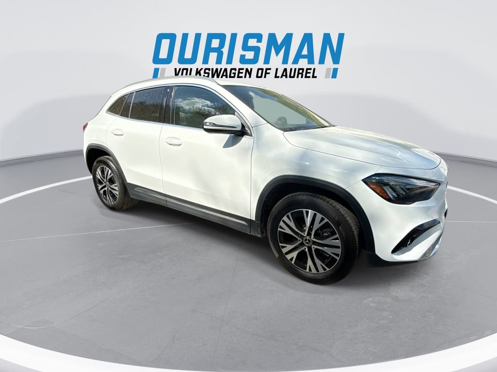 Used 2025 Mercedes-Benz GLA 250 4MATIC image 2
