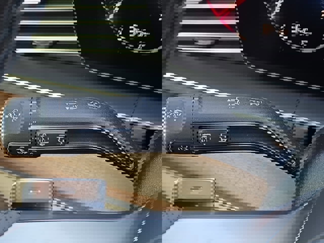 New 2026 Mercedes-Benz GLS 450 4MATIC image 25