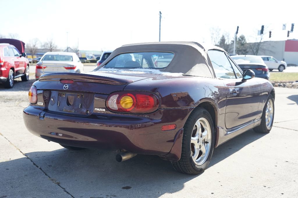 Used 2000 MAZDA MX-5 Miata SE image 6