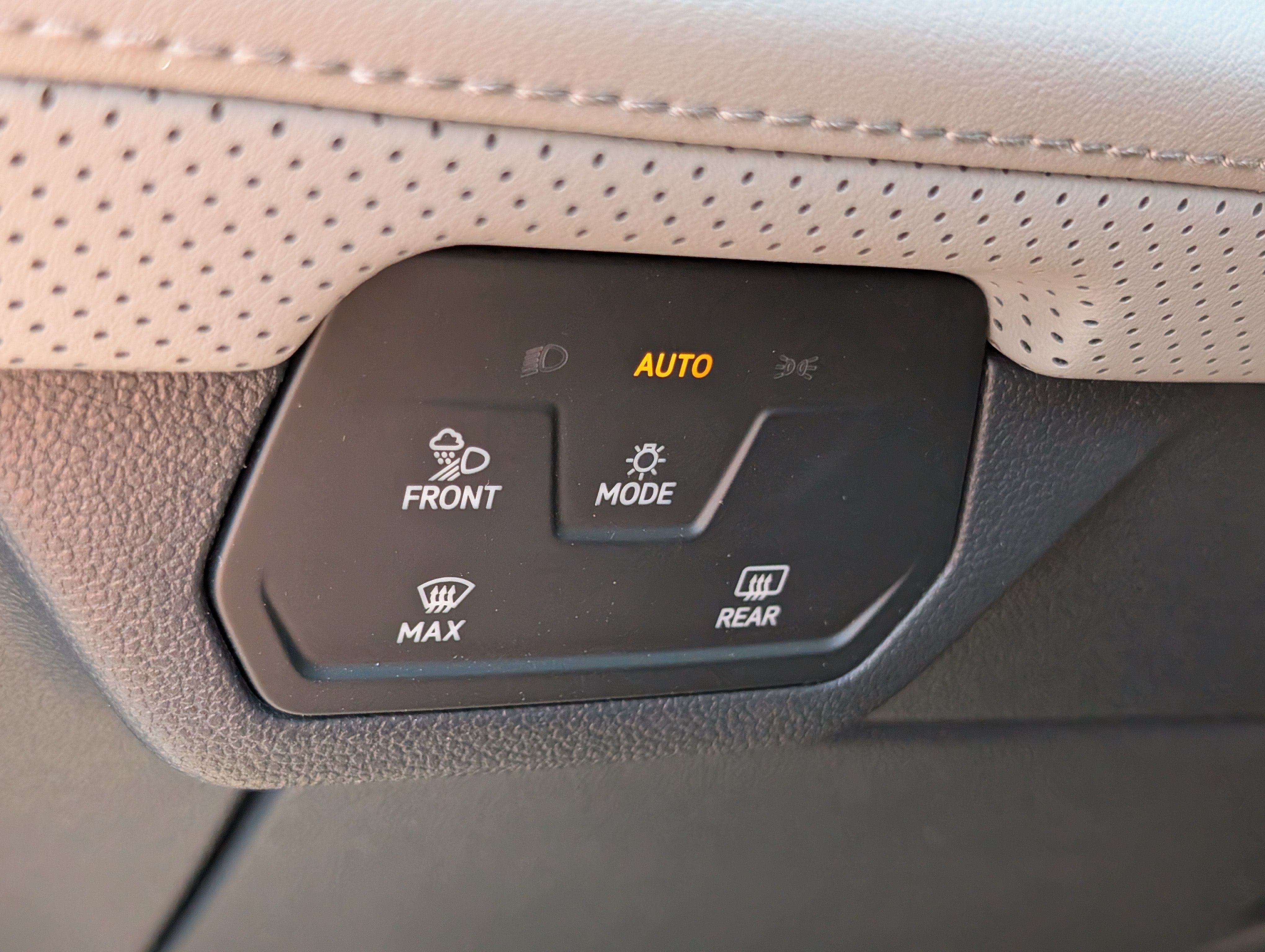 New 2026 Volkswagen Atlas Peak Edition AWD/4WD image 22