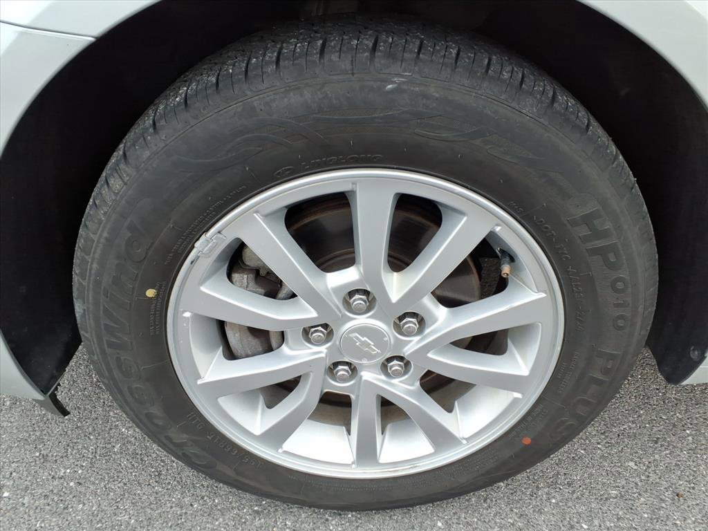 Used 2020 Chevrolet Sonic LT w/ Convenience Package image 7