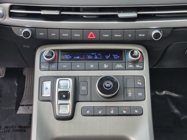 Used 2025 Hyundai Palisade SEL FWD image 13