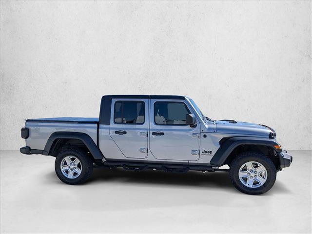 Used 2020 Jeep Gladiator Sport w/ Quick Order Package 24S AWD/4WD image 4