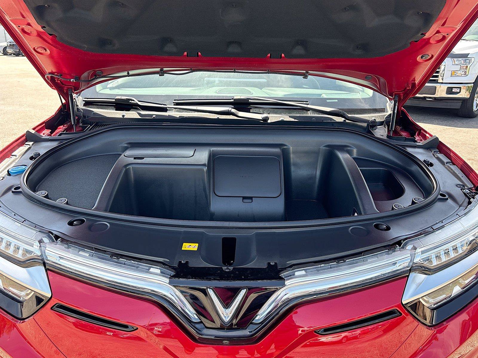 New 2025 VinFast VF 8 Eco AWD/4WD image 29