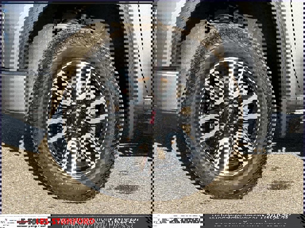 Used 2021 GMC Sierra 1500 AT4 w/ AT4 Preferred Package image 10