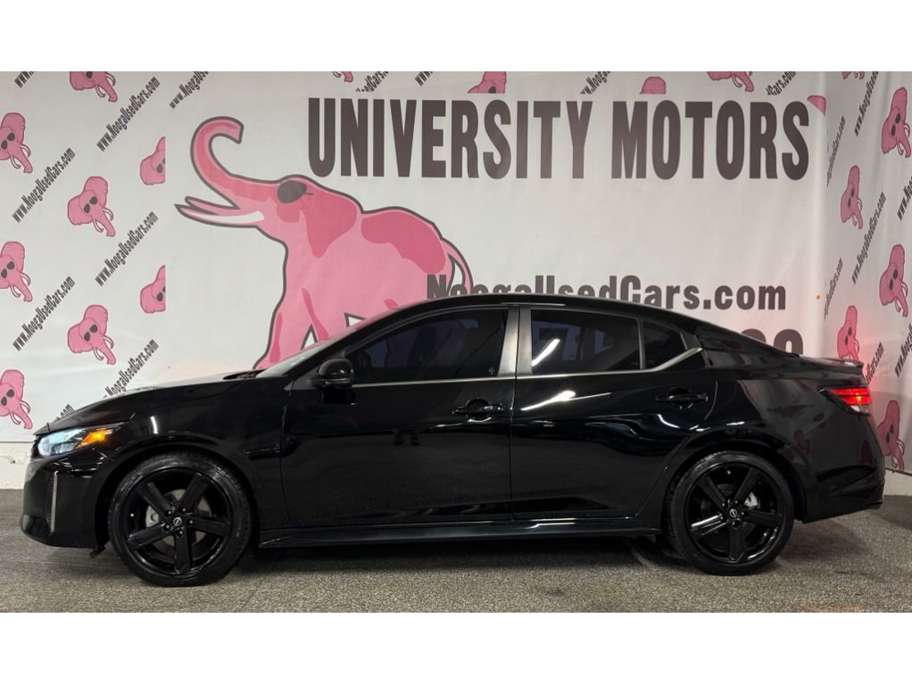 Used 2024 Nissan Sentra SR w/ SR Premium Package image 9