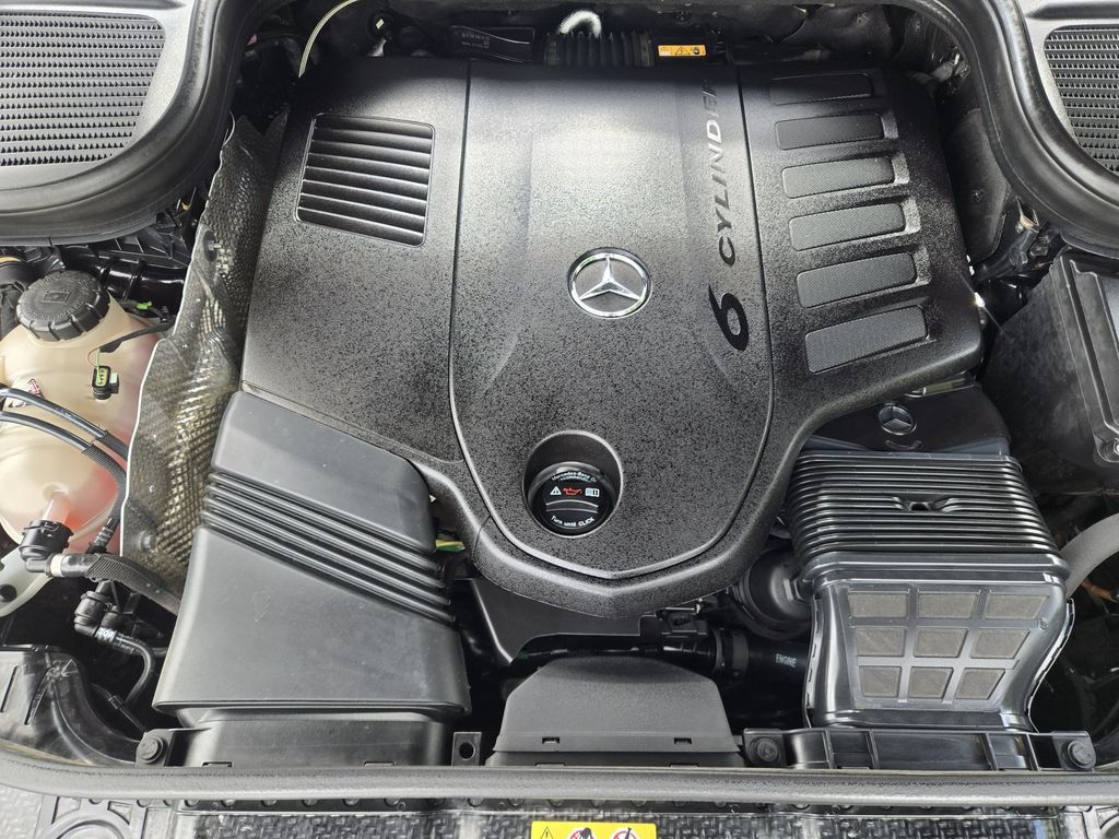 Used 2024 Mercedes-Benz GLS 450 4MATIC image 29