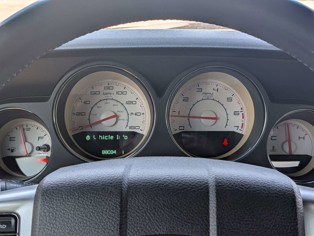 Used 2013 Dodge Challenger R/T RWD image 21