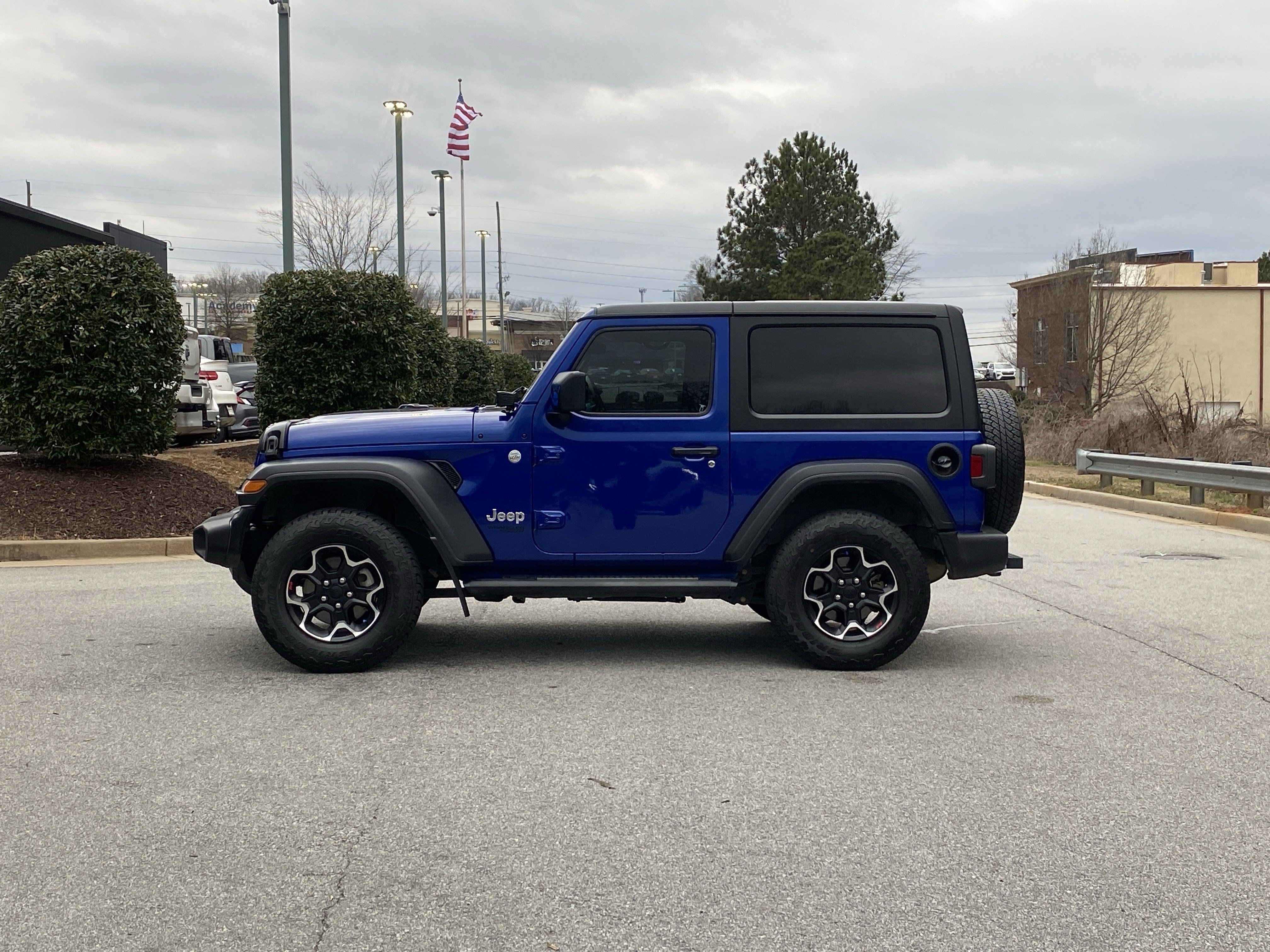 Used 2019 Jeep Wrangler Sport image 13