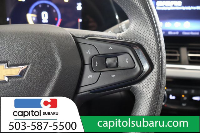 Used 2025 Chevrolet Trax LT FWD image 18