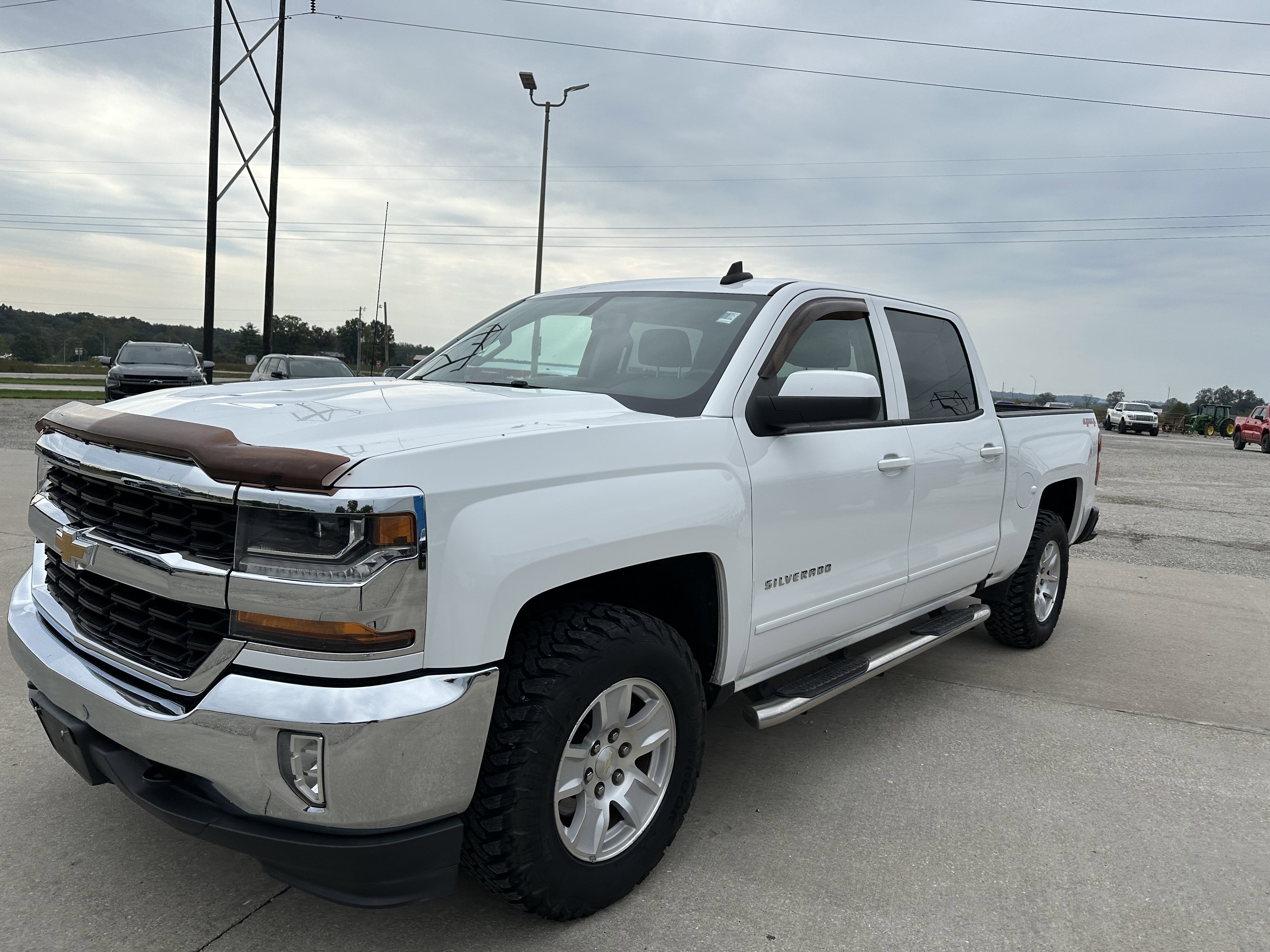 Used 2017 Chevrolet Silverado 1500 LT w/ All Star Edition image 5