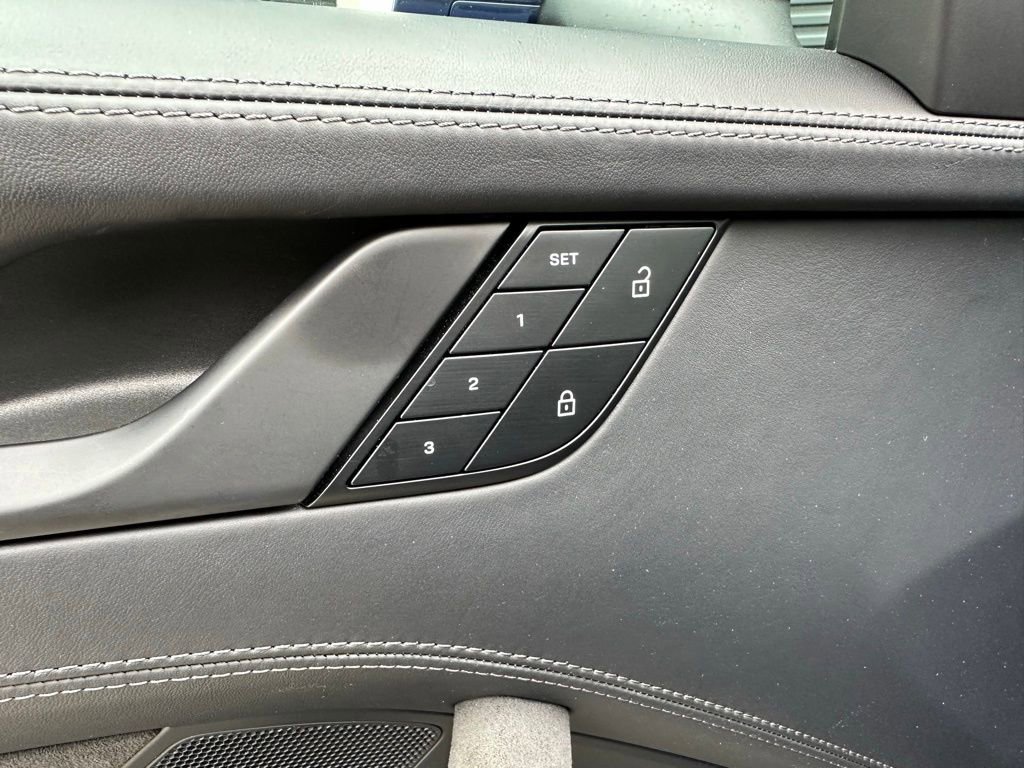 Certified 2024 Porsche 911 Carrera GTS image 32