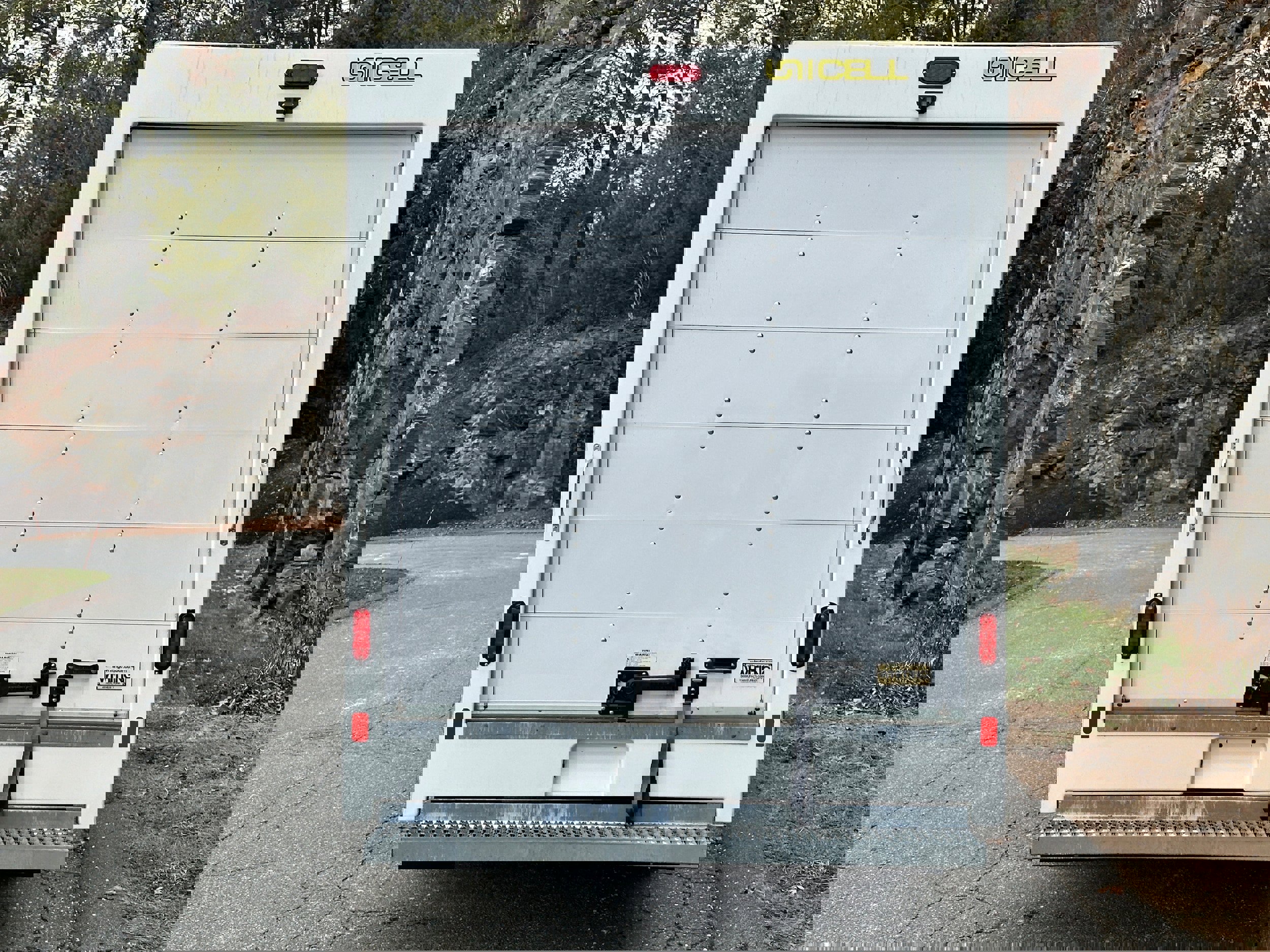 Used 2022 GMC Savana 3500 w/ Power Convenience Package image 11