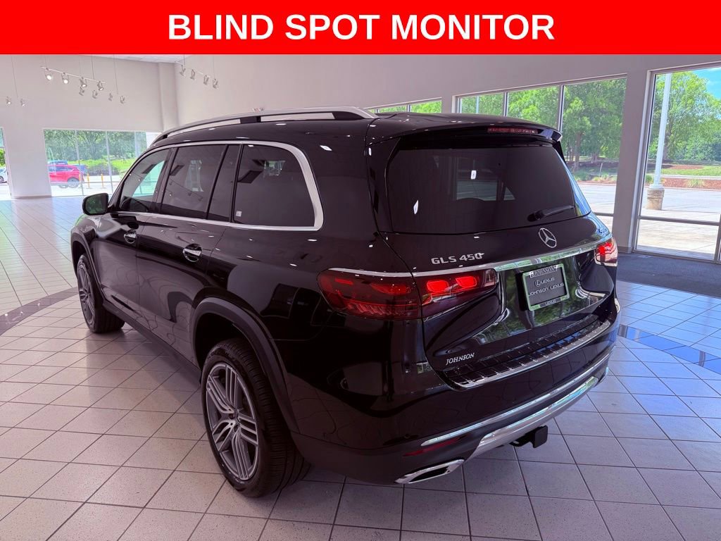 Used 2025 Mercedes-Benz GLS 450 4MATIC image 5