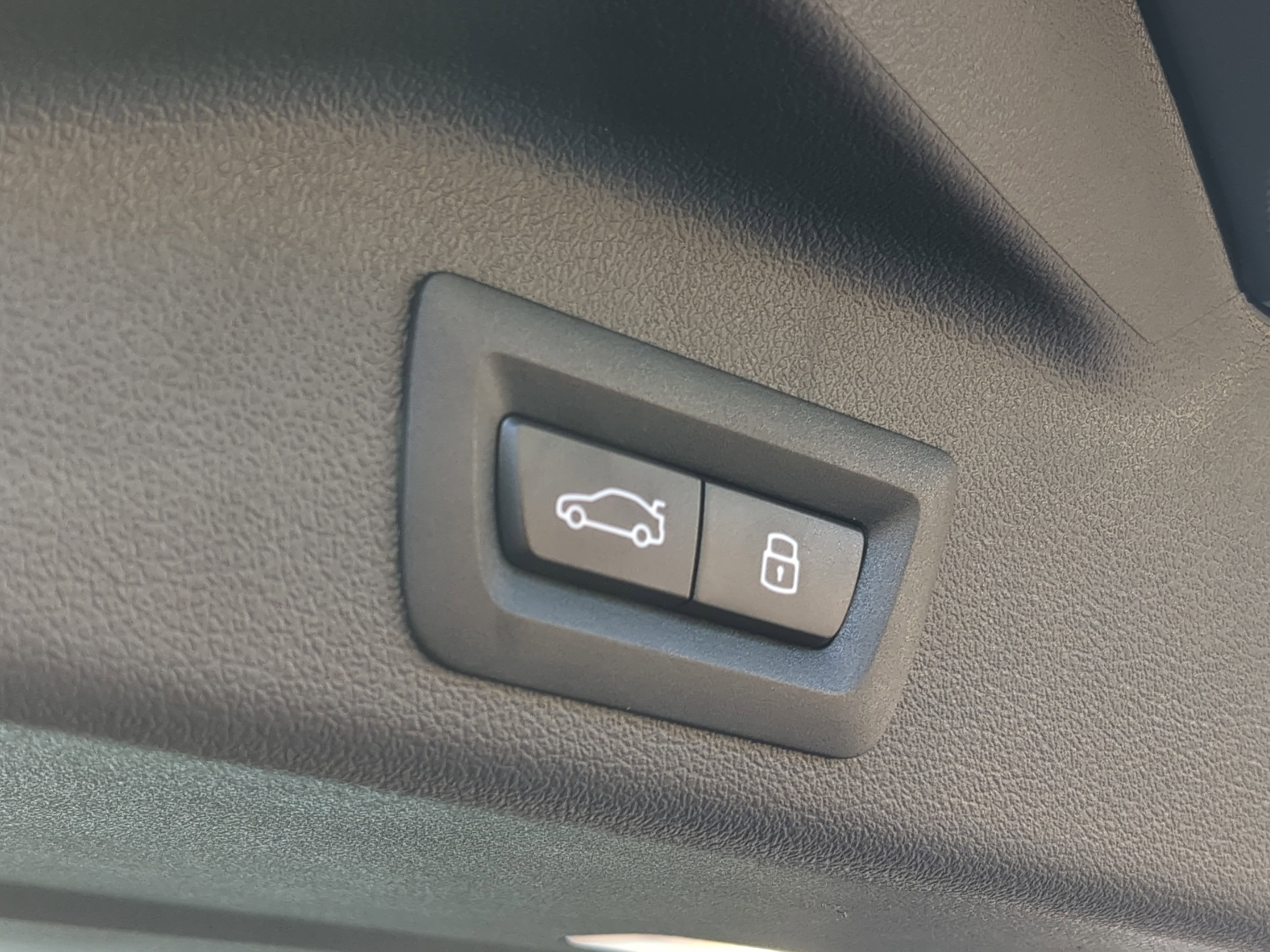 New 2026 BMW X5 sDrive40i w/ Executive Package image 9