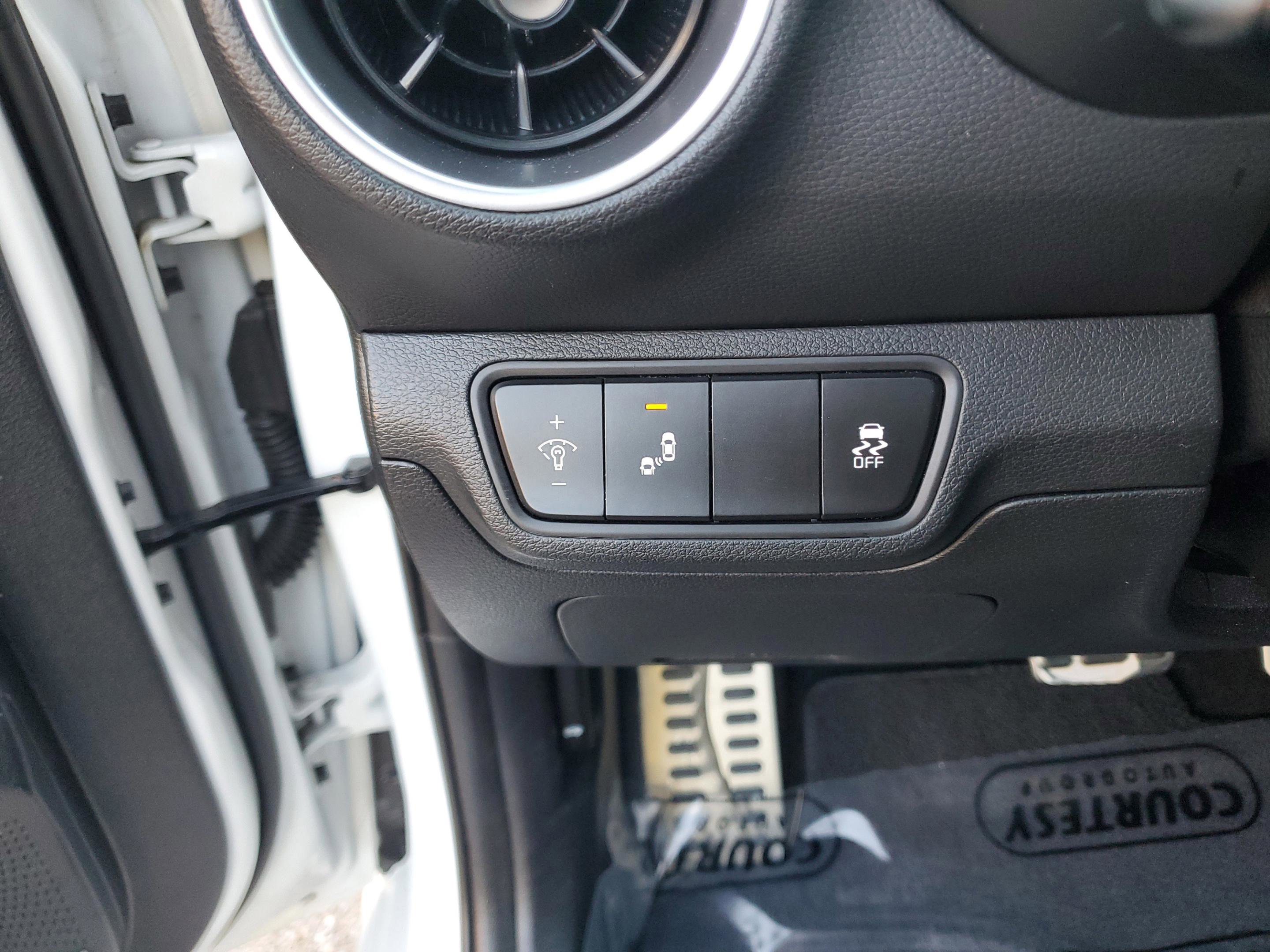 Certified 2023 Kia Forte GT-Line w/ GT-Line Premium Package FWD image 29