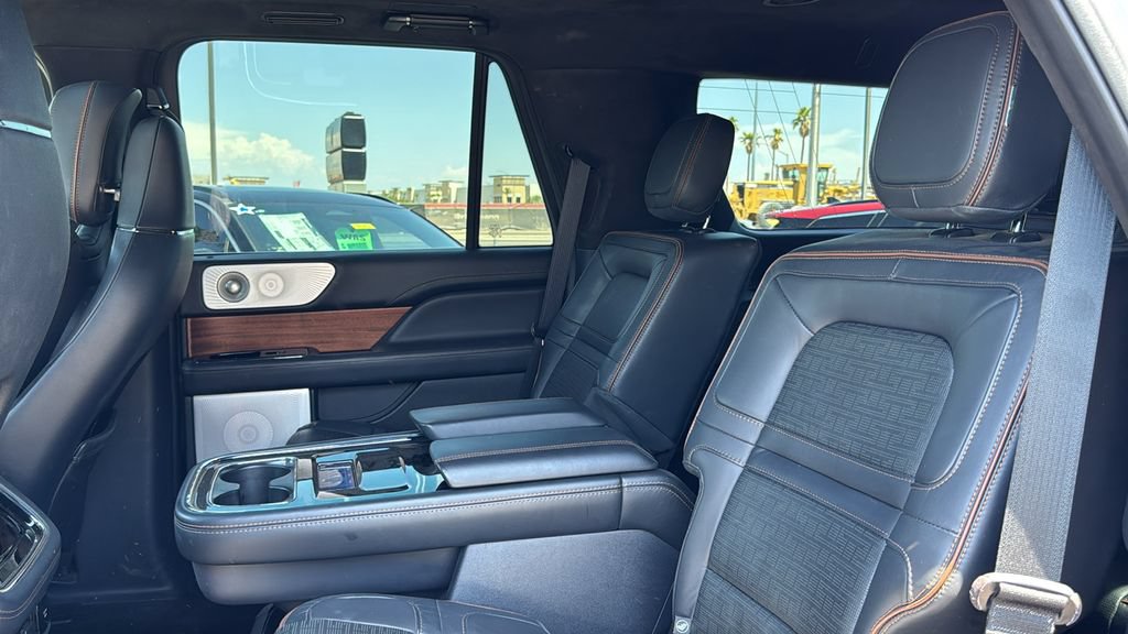 Used 2022 Lincoln Navigator Black Label AWD/4WD image 23
