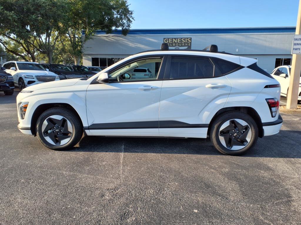 Used 2025 Hyundai Kona SEL image 4