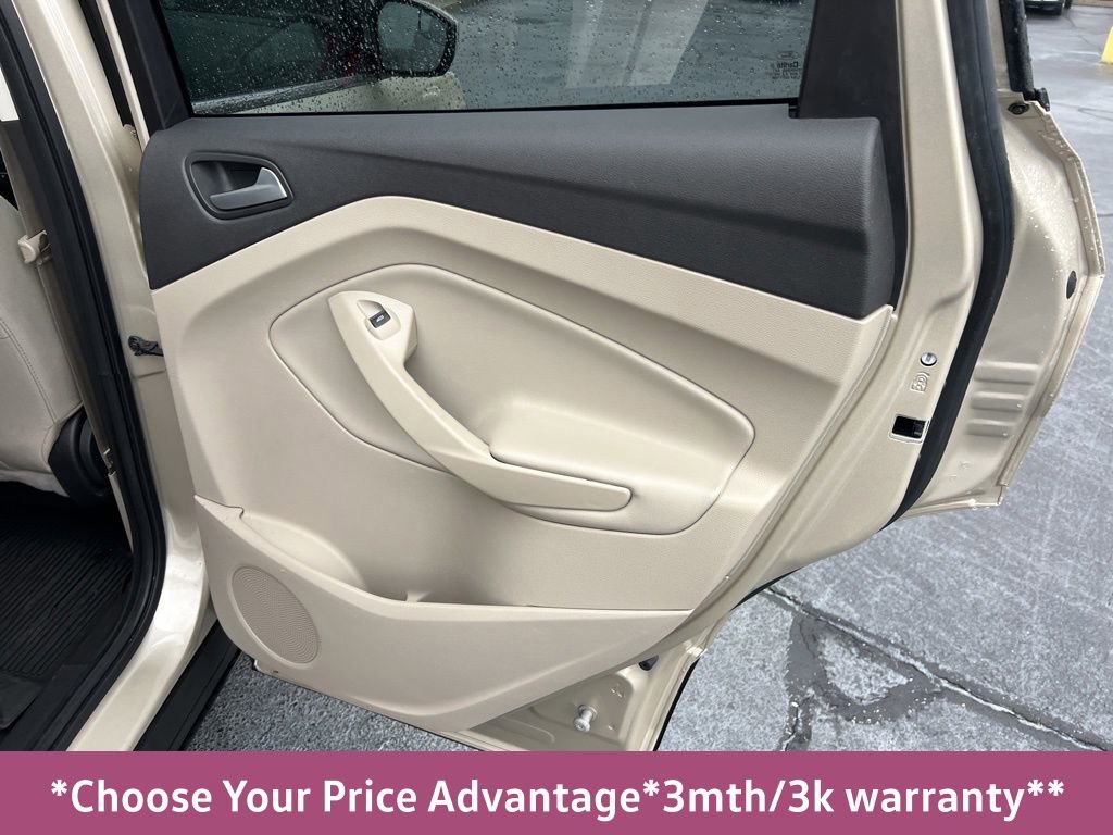 Used 2017 Ford Escape SE image 16