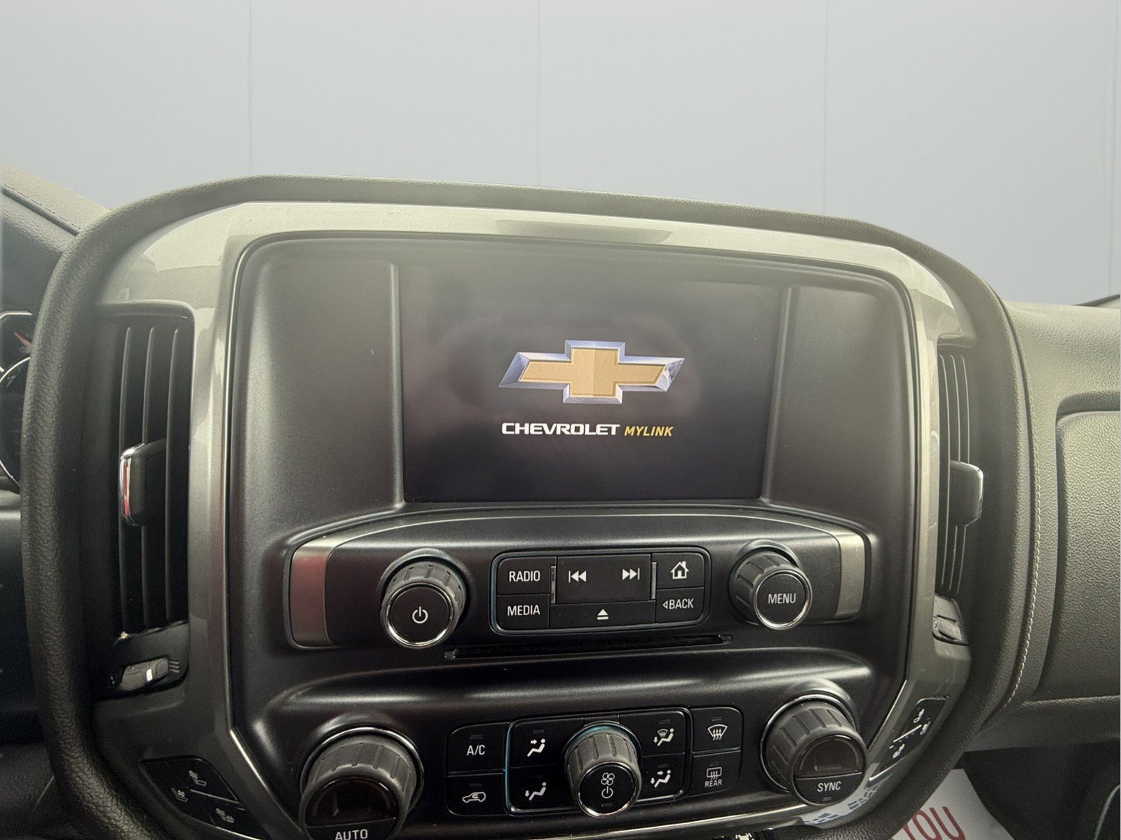 Used 2018 Chevrolet Silverado 1500 LTZ w/ LTZ Plus Package image 12