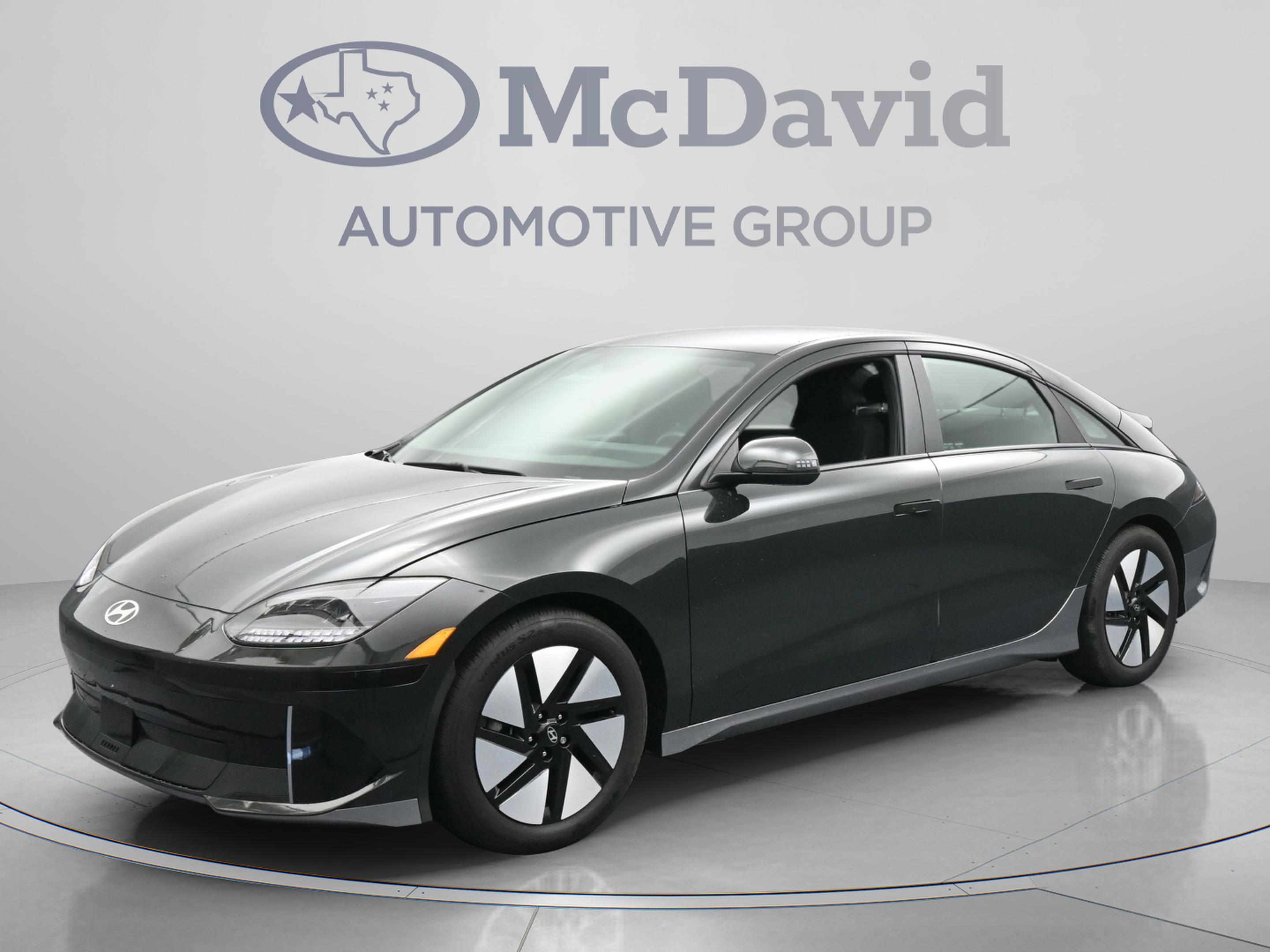 Used 2024 Hyundai Ioniq 6 SE RWD image 1
