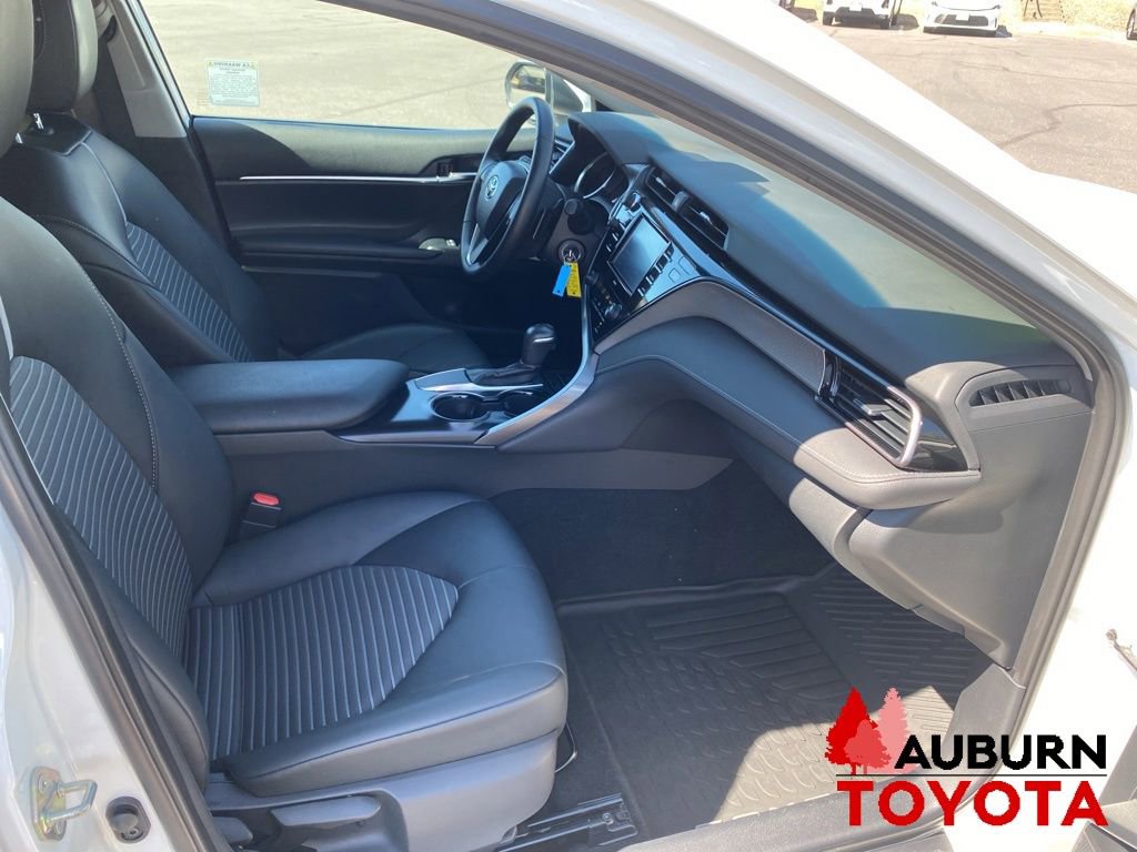 Used 2020 Toyota Camry SE FWD image 12