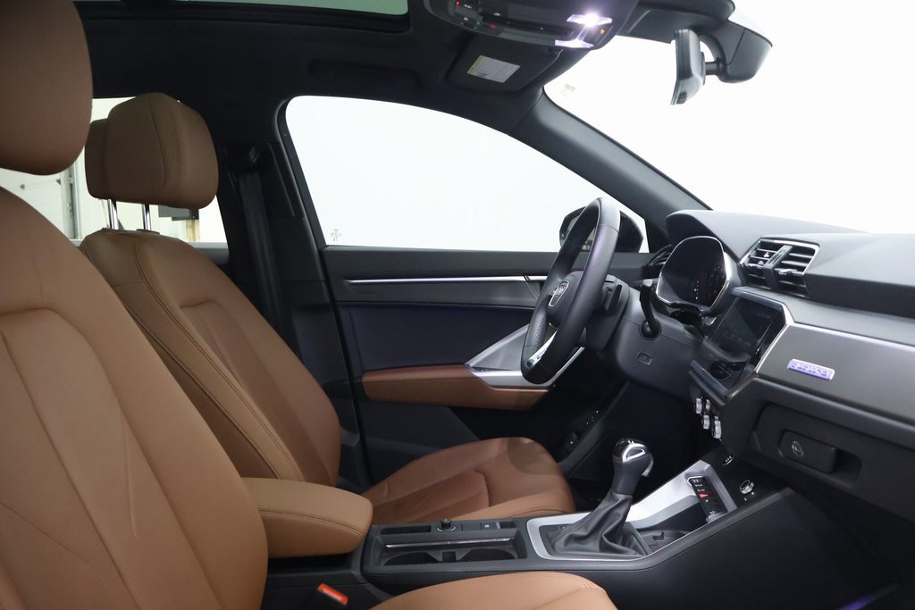 Used 2024 Audi Q3 2.0T Premium Plus w/ Premium Plus Package image 21