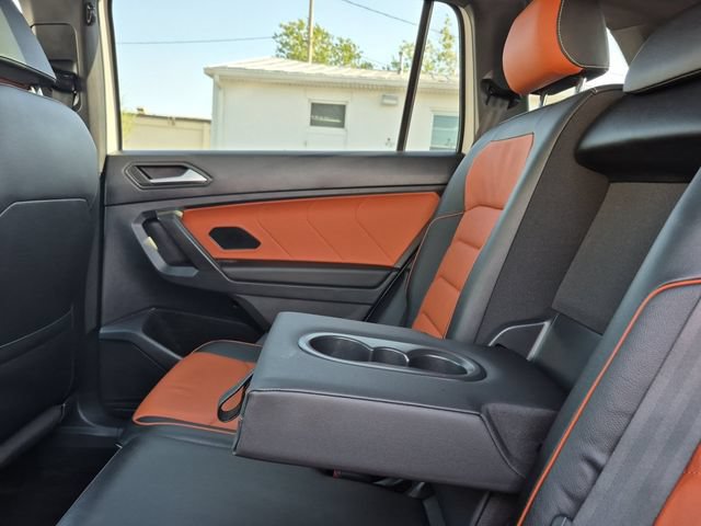 Used 2021 Volkswagen Tiguan SEL Premium R-Line AWD/4WD image 31