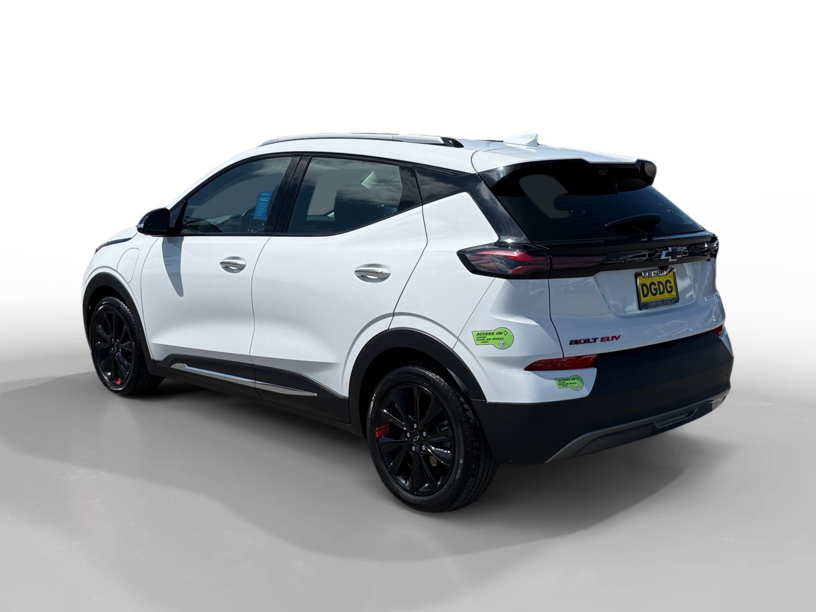 Used 2023 Chevrolet Bolt EUV Premier w/ Sun & Sound Package FWD image 3