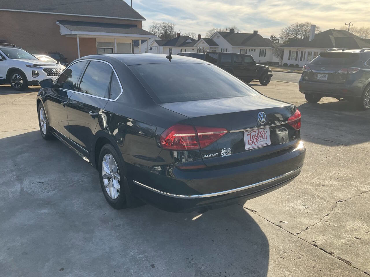 Used 2016 Volkswagen Passat 1.8T S image 5