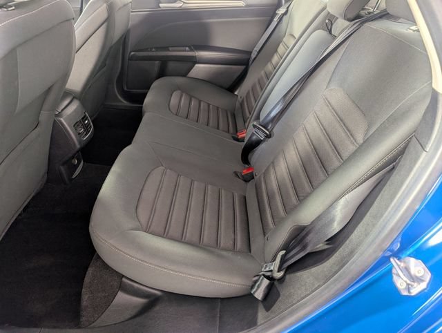 Used 2019 Ford Fusion SE FWD image 25