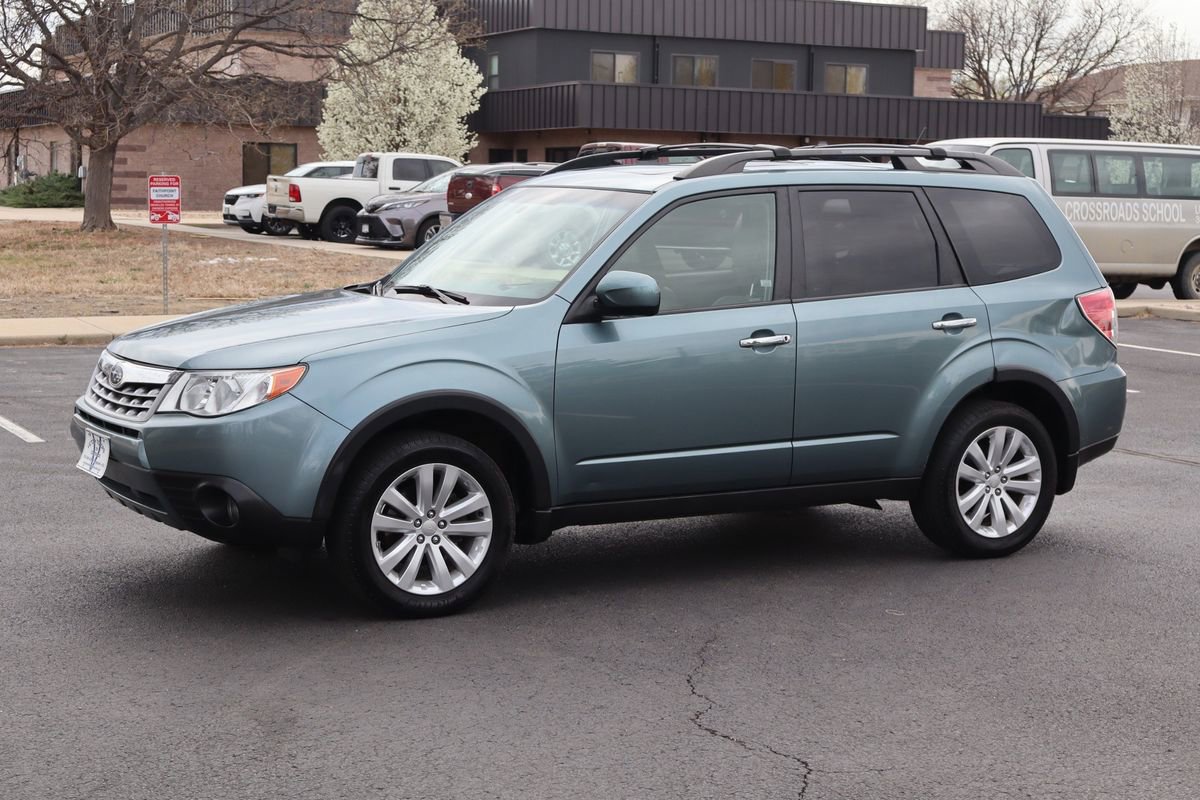 Used 2011 Subaru Forester 2.5X Limited w/ Utility Pkg image 10