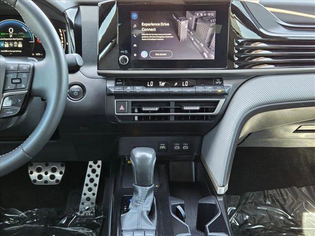 Certified 2025 Toyota Camry SE FWD image 15