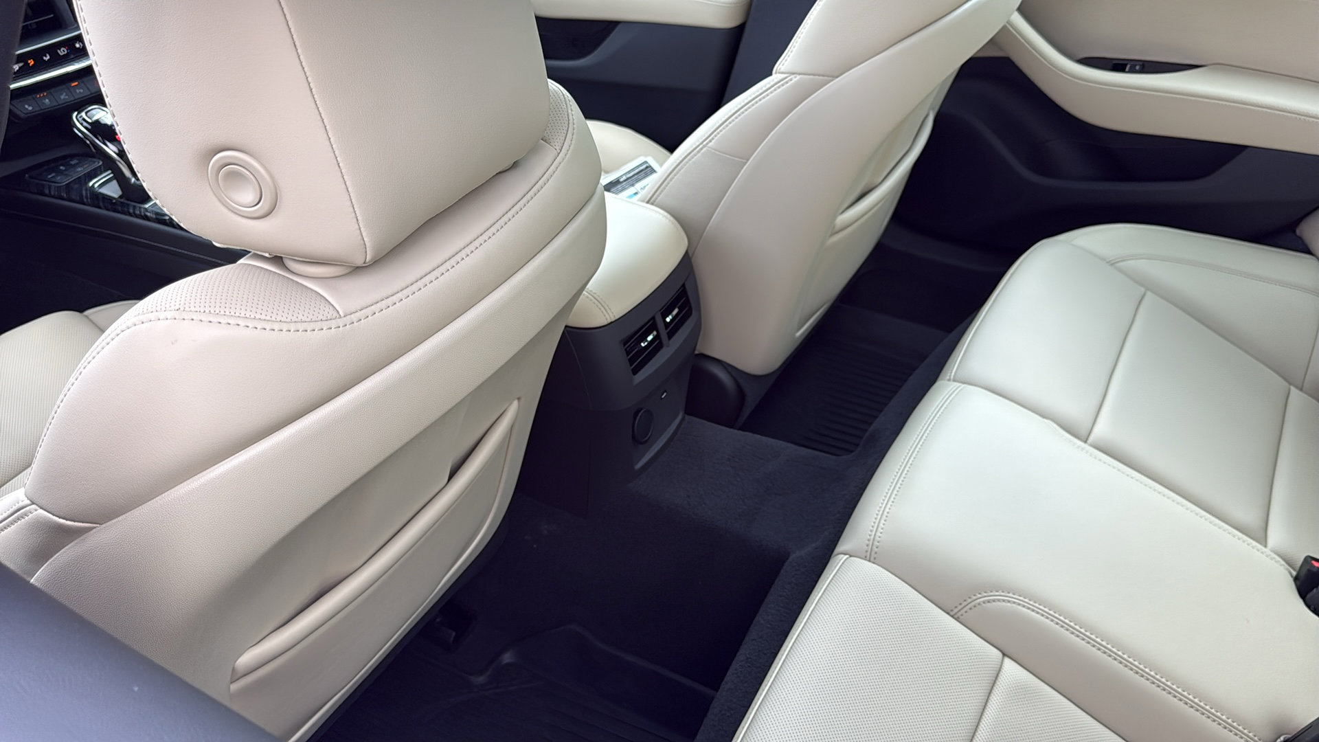 New 2026 Cadillac CT5 Premium Luxury w/ Technology Package AWD/4WD image 31