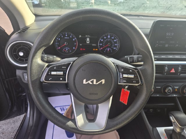 Used 2024 Kia Forte LXS FWD image 16