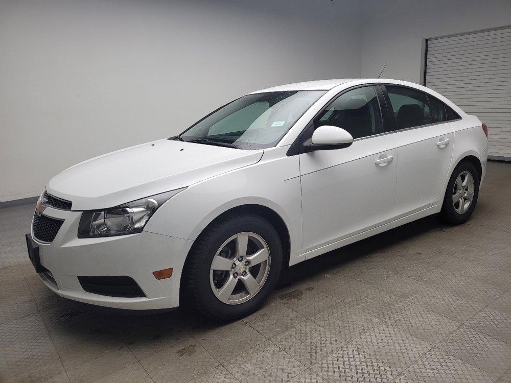 Used 2014 Chevrolet Cruze LT image 2