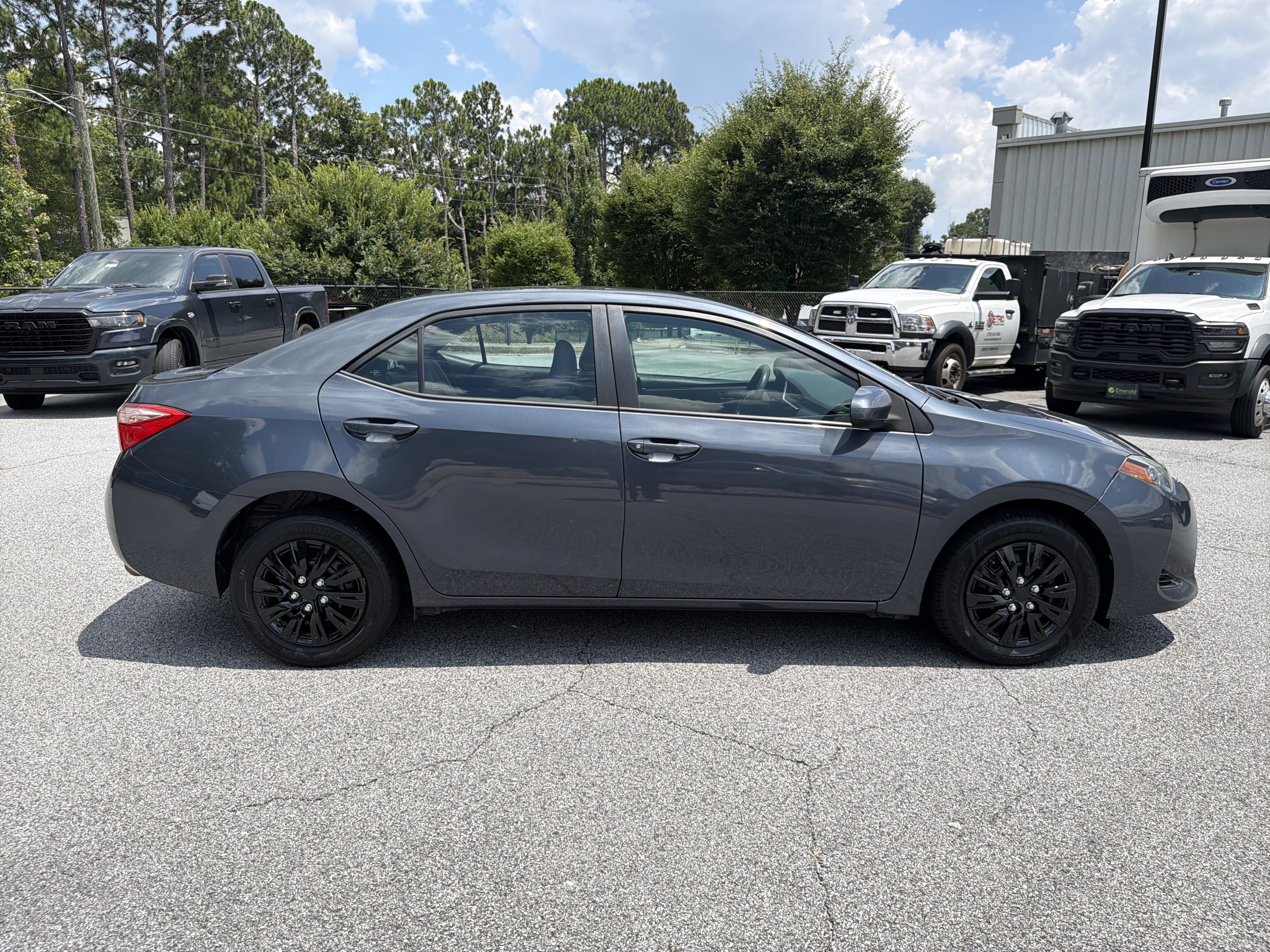 Used 2018 Toyota Corolla L FWD image 9