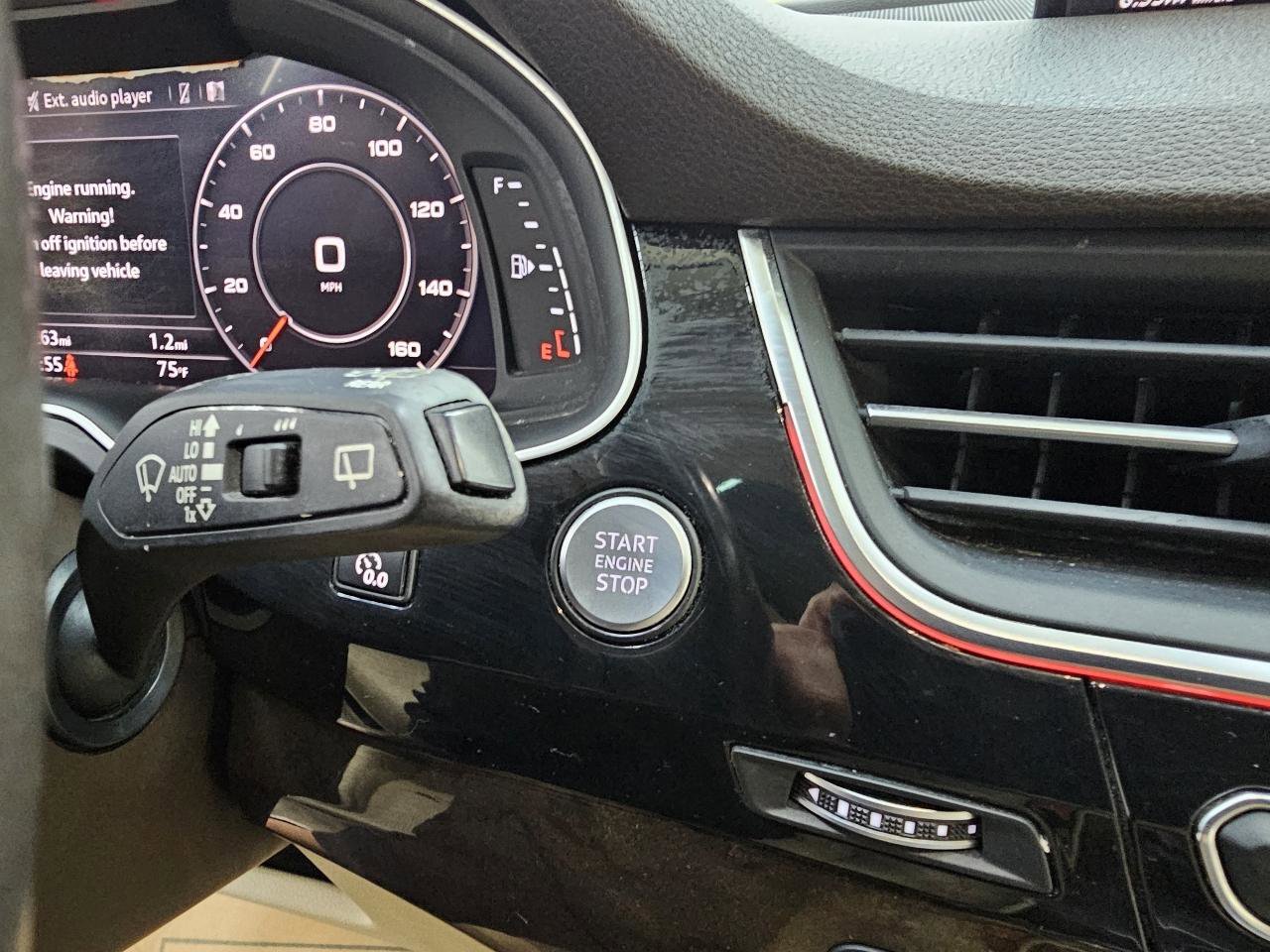 Used 2017 Audi Q7 3.0T Prestige w/ Prestige Package image 37