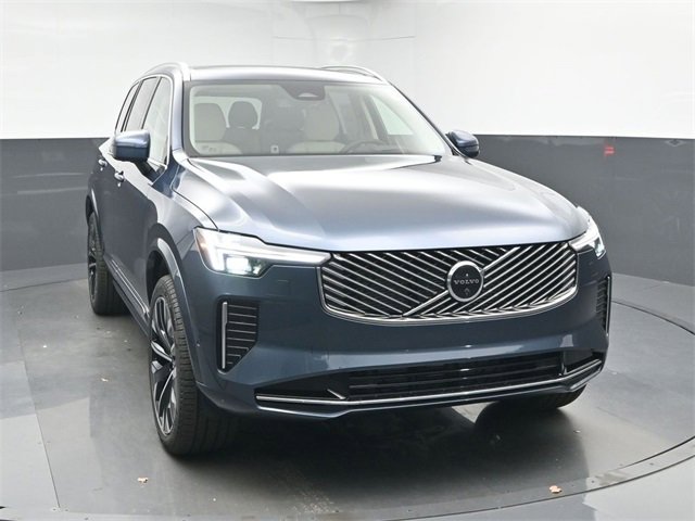 New 2026 Volvo XC90 B6 Ultra image 2