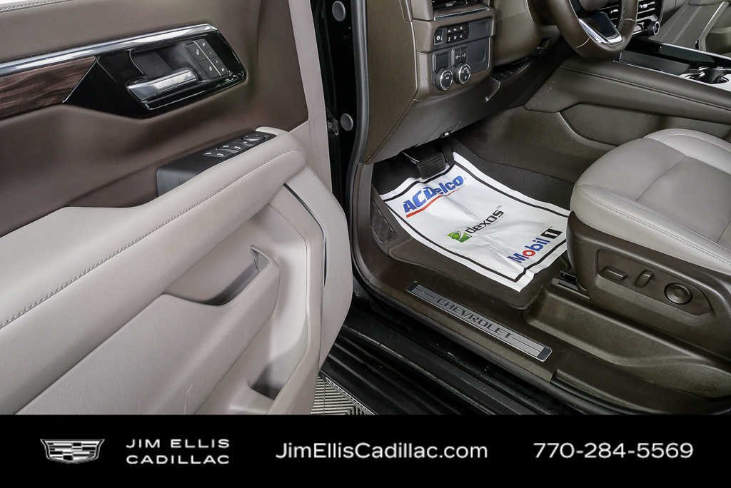 Used 2025 Chevrolet Tahoe LT RWD image 7