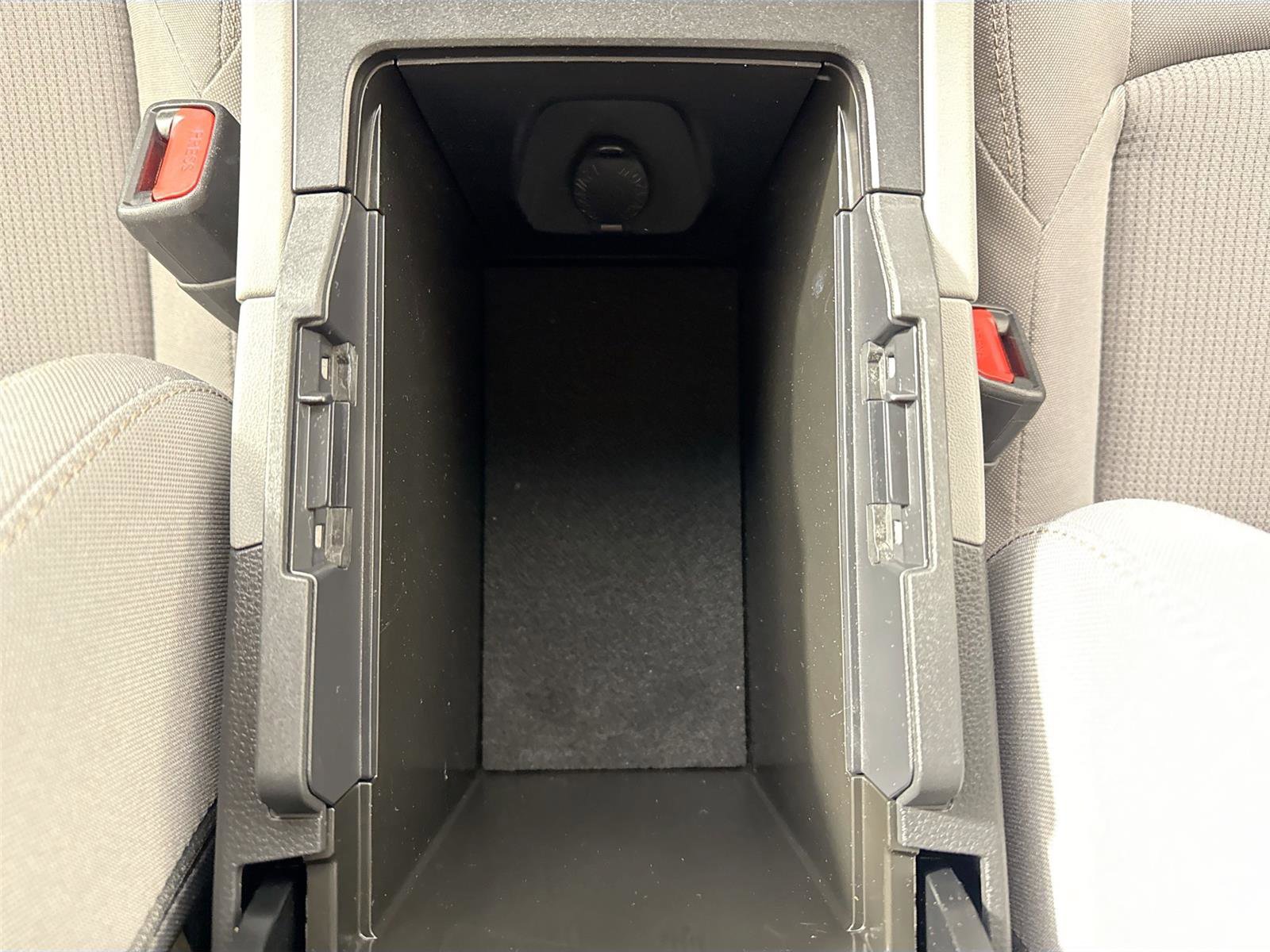 Certified 2022 Toyota Venza XLE image 31