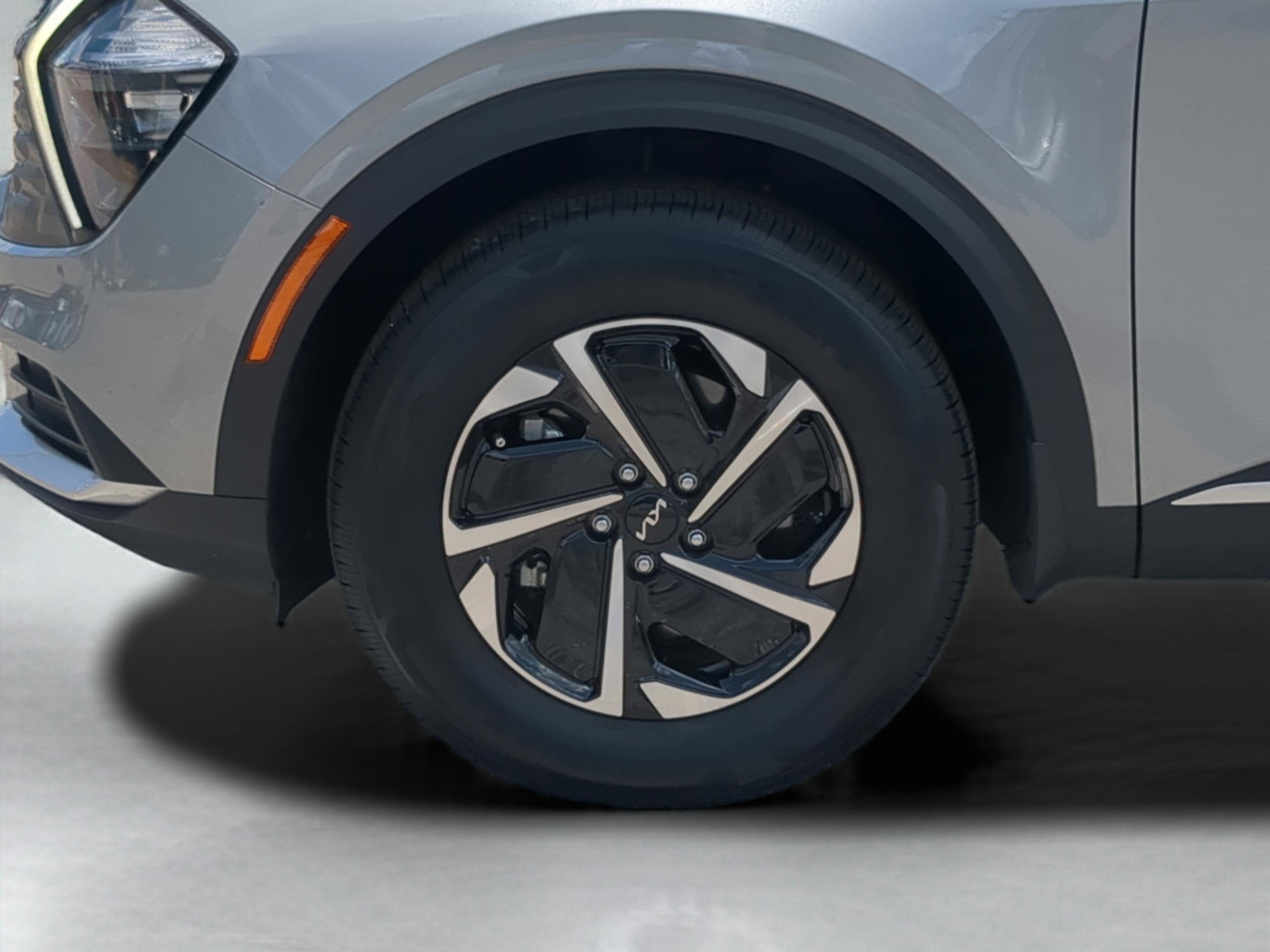 Certified 2023 Kia Sportage LX AWD/4WD image 22
